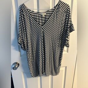 Women’s Max Studio shirt, black and white stripe, 2x